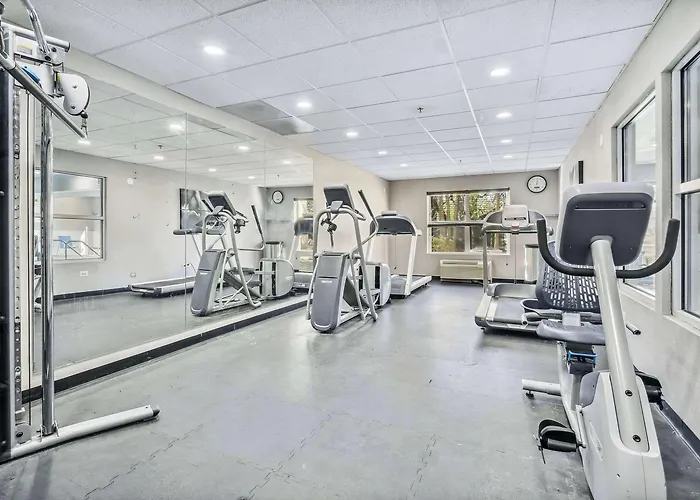 Hotel Country & By Radisson, Chicago O'hare South, Il Bensenville